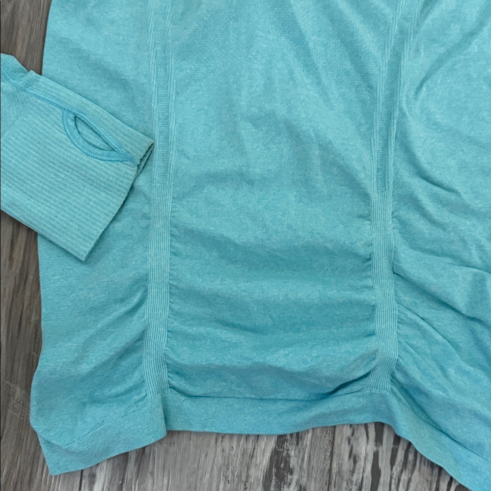 ⭐️Athleta active pullover - Picture 4 of 4